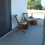 Privada Confortavel Com Piscina Em Δωμάτια σε οικογενειακή κατοικία *