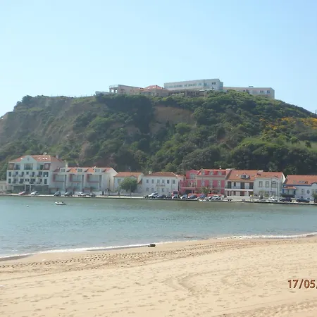 Quarto Privado Confortavel Em Sao Martinho Do Porto *